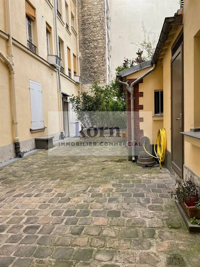 Plus de détails pour Local commercial à vendre