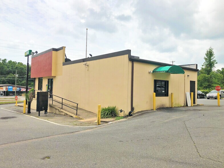 1962 W Tennessee St, Tallahassee, FL à louer - Photo de l’immeuble – Image 2 sur 6