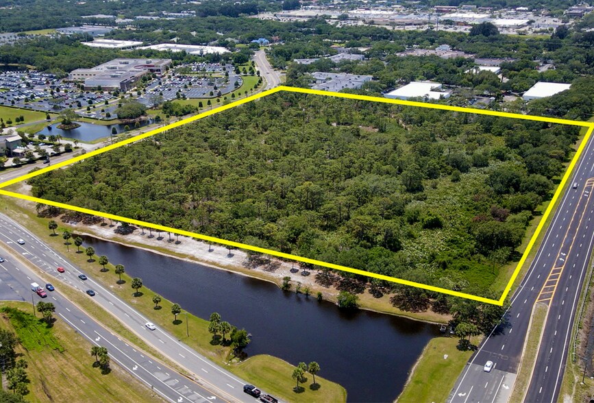 1150 Gateway Dr, Melbourne, FL à vendre - Photo de l’immeuble – Image 1 sur 12
