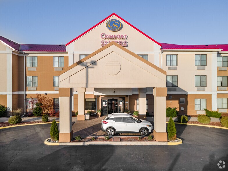 2235 173rd St, Lansing, IL à vendre - Photo de l’immeuble – Image 2 sur 36