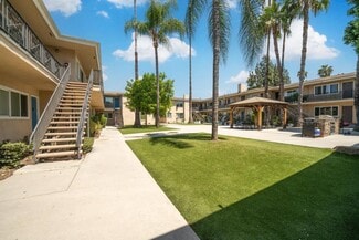 Plus de détails pour 1127 E Garvey Ave N, West Covina, CA - Logement à vendre