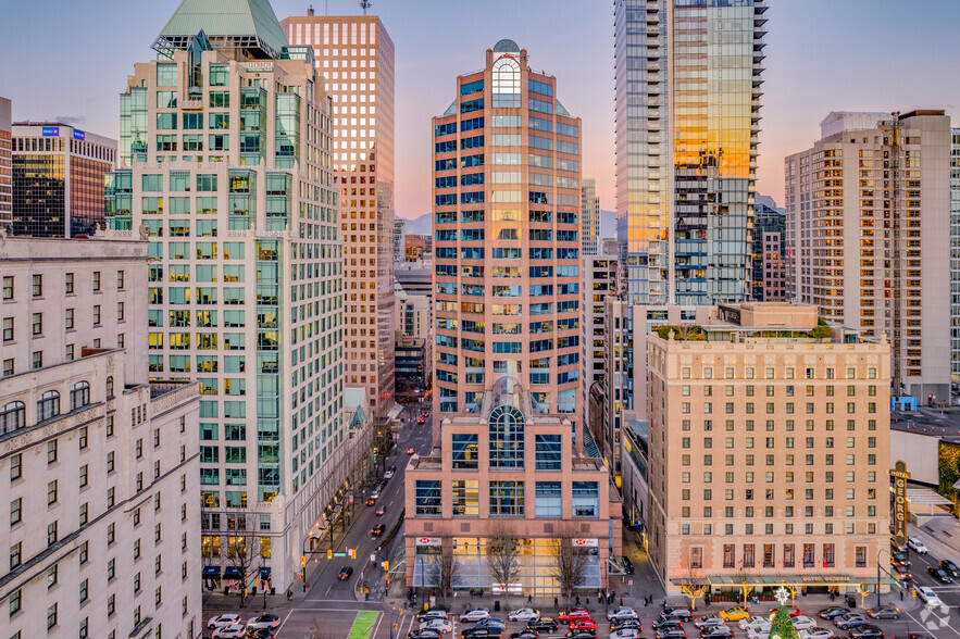 885 W Georgia St, Vancouver, BC à louer - Photo principale – Image 1 sur 35