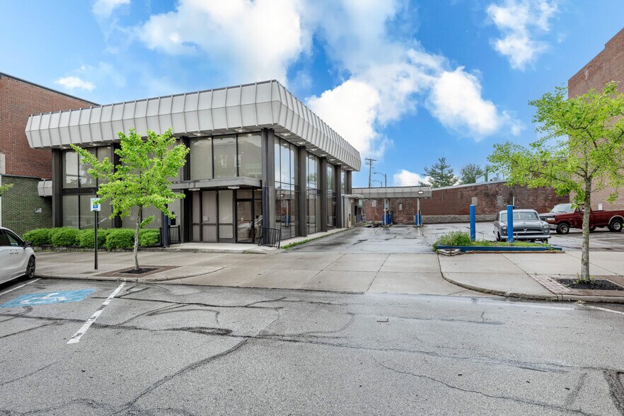125 W Spring St, Saint Marys, OH à vendre - Photo de l’immeuble – Image 2 sur 20