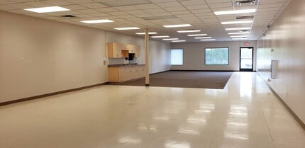 705 5th St NW, Bemidji, MN à louer Photo intérieure– Image 1 sur 3