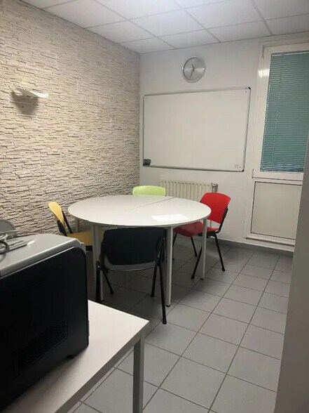 Bureau dans Montbéliard à vendre - Photo intérieure – Image 2 sur 3