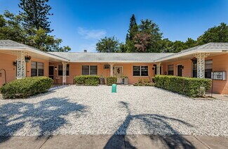 Plus de détails pour 3025 54th St S, Gulfport, FL - Logement à vendre