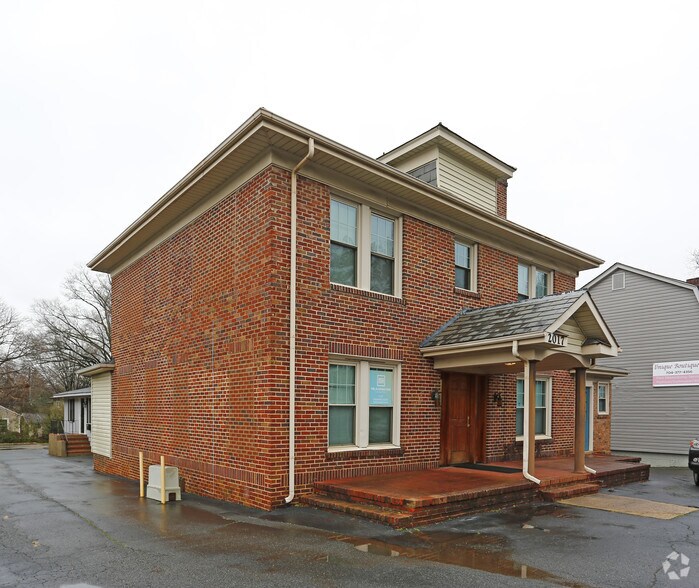 2017 E 7th St, Charlotte, NC à louer - Photo principale – Image 1 sur 11