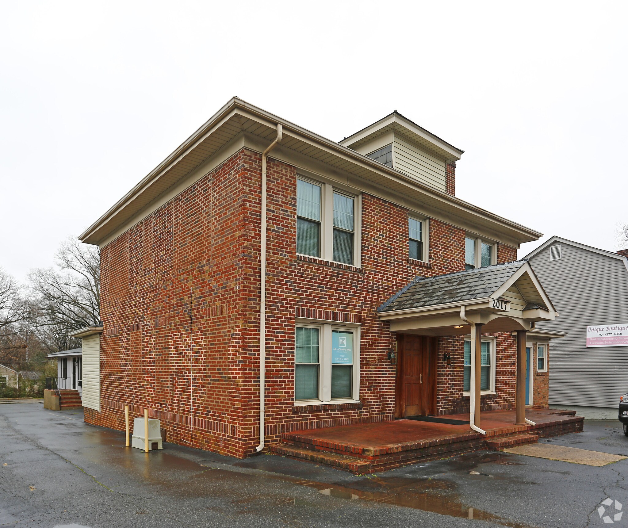 2017 E 7th St, Charlotte, NC à louer Photo principale– Image 1 sur 12