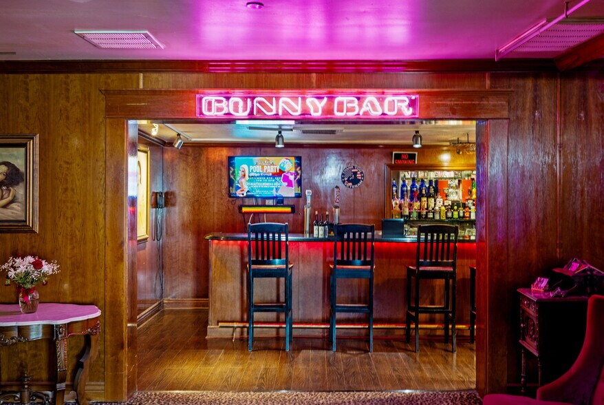 Moonlite Bunny Ranch Legacy Portfolio portefeuille de 5 biens à vendre sur LoopNet.fr - Photo de l’immeuble – Image 3 sur 81
