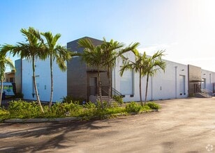 3465 NW 71st Ter, Miami, FL à louer Photo intérieure– Image 1 sur 7