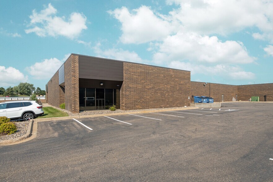 1270 Eagan Industrial Rd, Eagan, MN à louer - Photo de l’immeuble – Image 3 sur 7