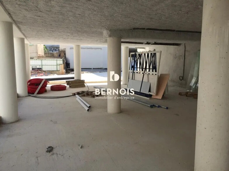 Avenue Pierre Fraysse, La Seyne-sur-Mer à vendre - Photo de l’immeuble – Image 2 sur 4