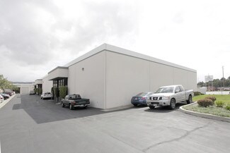 Plus de détails pour 4114-4120 Valley Blvd, Walnut, CA - Industriel/Logistique à louer