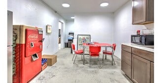 Plus de détails pour 411 W Main St, Wendell, ID - Industriel/Logistique à vendre
