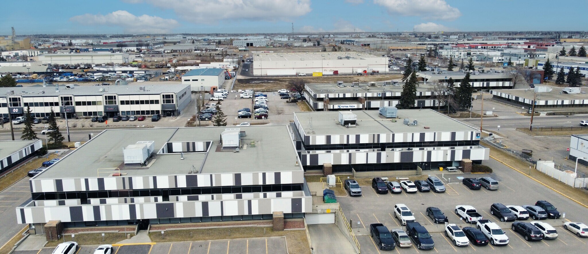 14904 123rd Ave NW, Edmonton, AB à louer Photo de l’immeuble– Image 1 sur 5