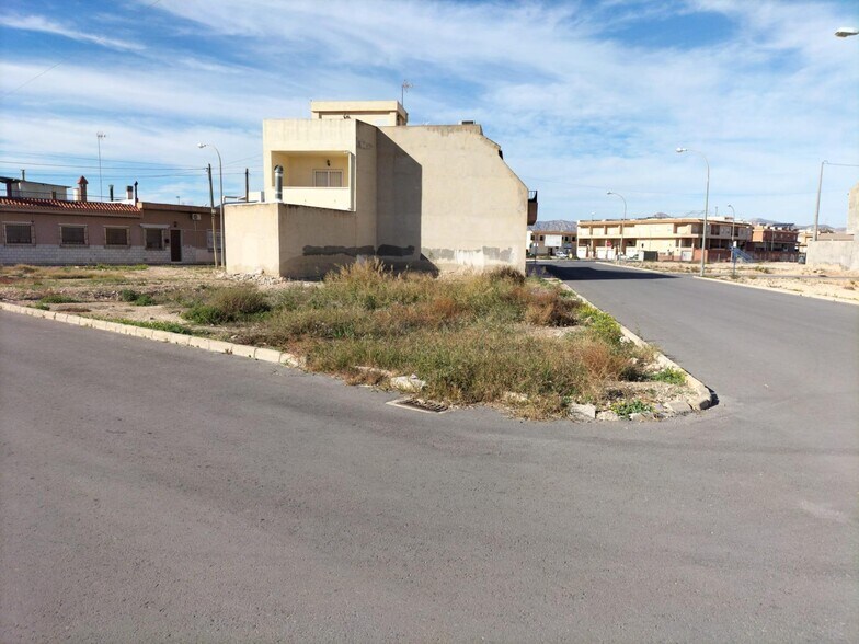 Terrain dans Granja de Rocamora, Alicante à vendre - Photo de l’immeuble – Image 1 sur 2