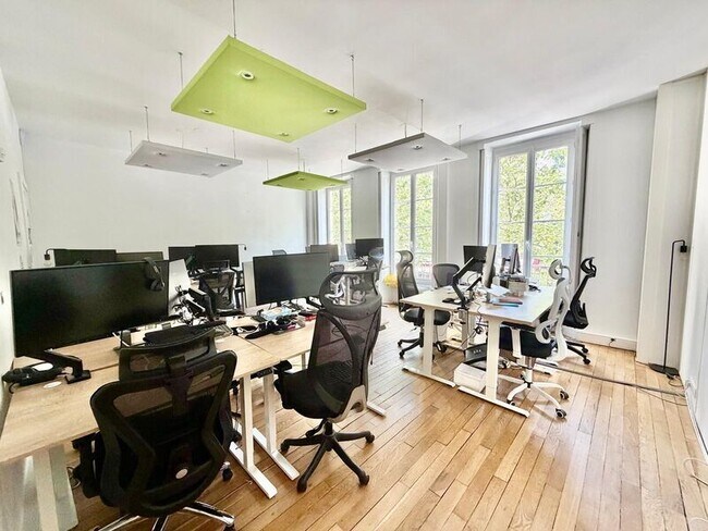 Plus de détails pour Bureau à louer