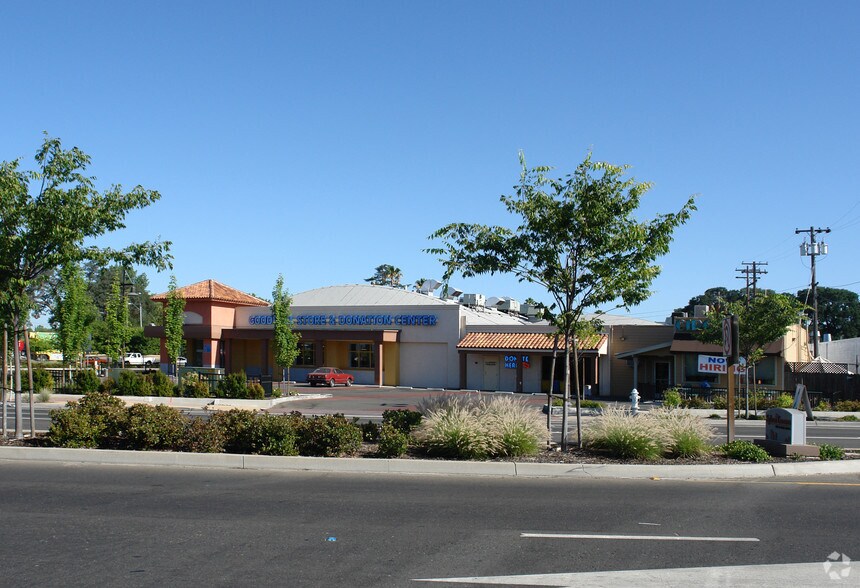 7120-7134 Auburn Blvd, Citrus Heights, CA à louer - Photo principale – Image 1 sur 1