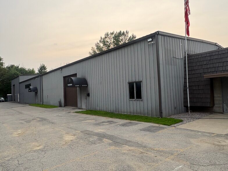 3646 California Rd, Orchard Park, NY à louer - Photo de l’immeuble – Image 2 sur 11