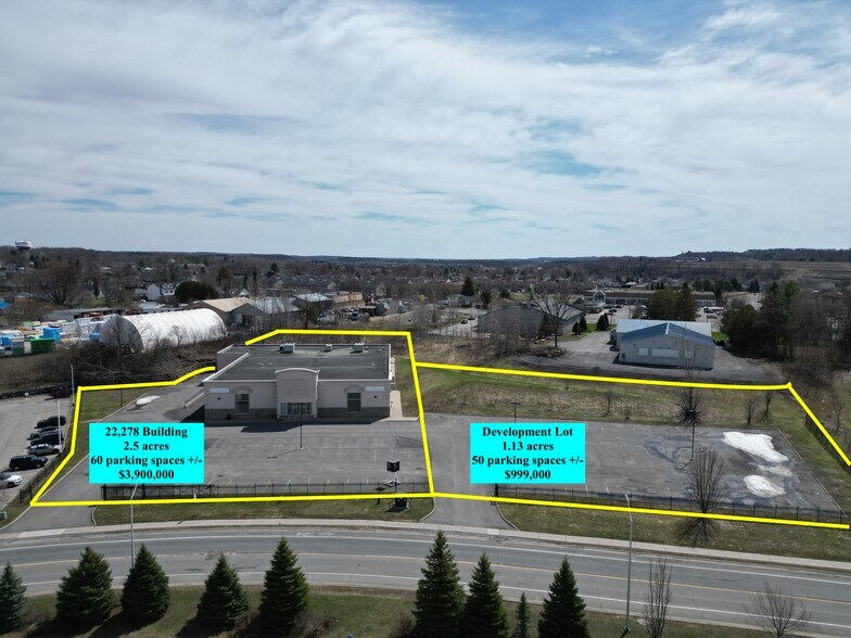 2747 Chamberland St, Rockland, ON à louer - Photo de l’immeuble – Image 2 sur 25