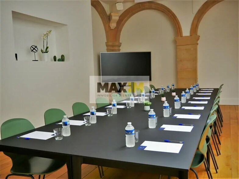 Bureau dans Dijon à louer - Photo de l’immeuble – Image 3 sur 10
