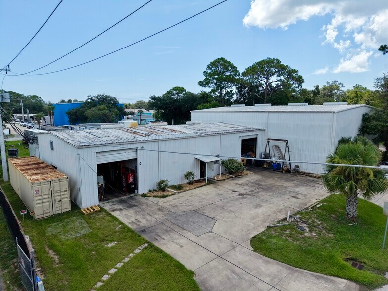 565 Parque Dr, Ormond Beach, FL à vendre - Photo de l’immeuble – Image 1 sur 13