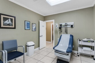 4257 W Kennedy Blvd, Tampa, FL à louer Photo intérieure– Image 2 sur 15