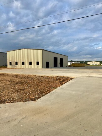 Plus de détails pour 107 Aerosmith Dr, Richland, MS - Local d'activités à louer