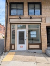 3856 Baytree St, Pittsburgh, PA à louer Photo de l’immeuble– Image 1 sur 16