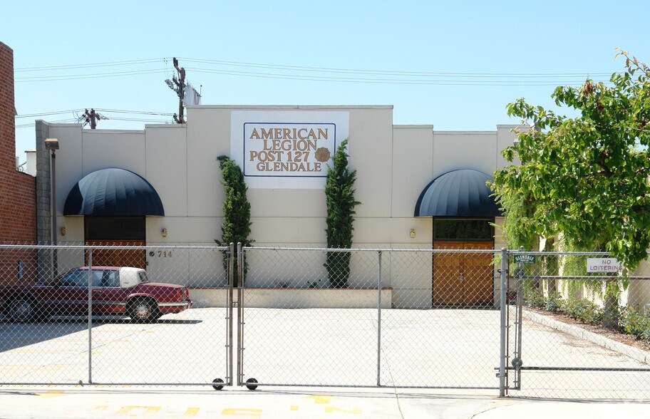 714 W Wilson Ave, Glendale, CA à louer - Photo de l’immeuble – Image 2 sur 5