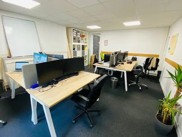 Bureau dans Paris à louer - Photo de l’immeuble – Image 3 sur 4