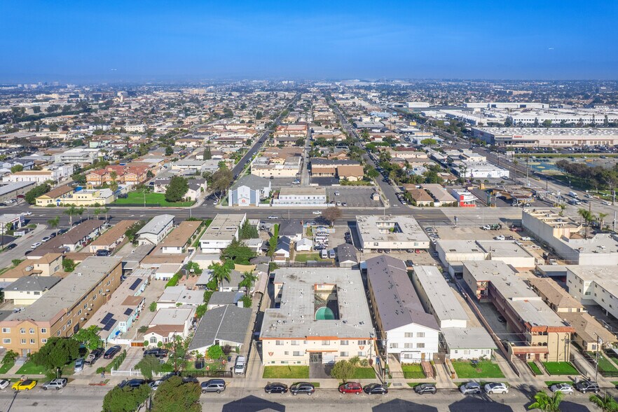 4055 W 129th St, Hawthorne, CA à vendre - Photo de l’immeuble – Image 2 sur 14