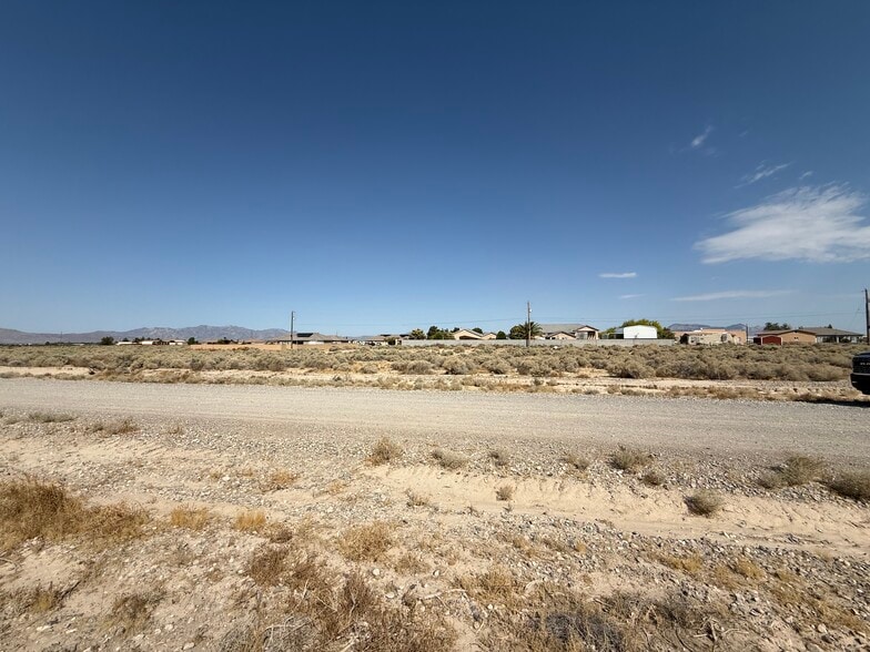 2480 Sycamore Ave, Pahrump, NV à vendre - Autre – Image 2 sur 7