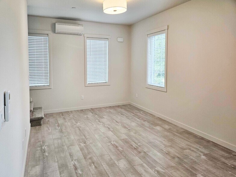 2195 Audubon Ave SE, Salem, OR à vendre - Photo intérieure – Image 3 sur 18