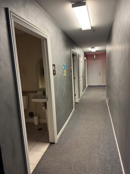 2000 W Main St, St Charles, IL à louer - Photo de l’immeuble – Image 3 sur 27