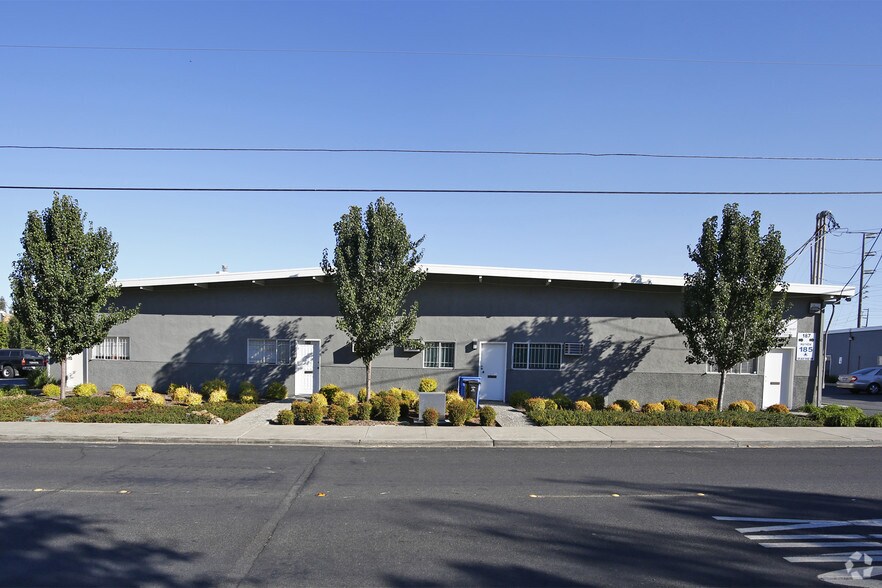 181-187 Mayhew Way, Pleasant Hill, CA à louer - Photo de l’immeuble – Image 3 sur 3