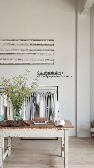 23465 Civic Center Way, Malibu, CA à louer - Photo intérieure – Image 3 sur 46