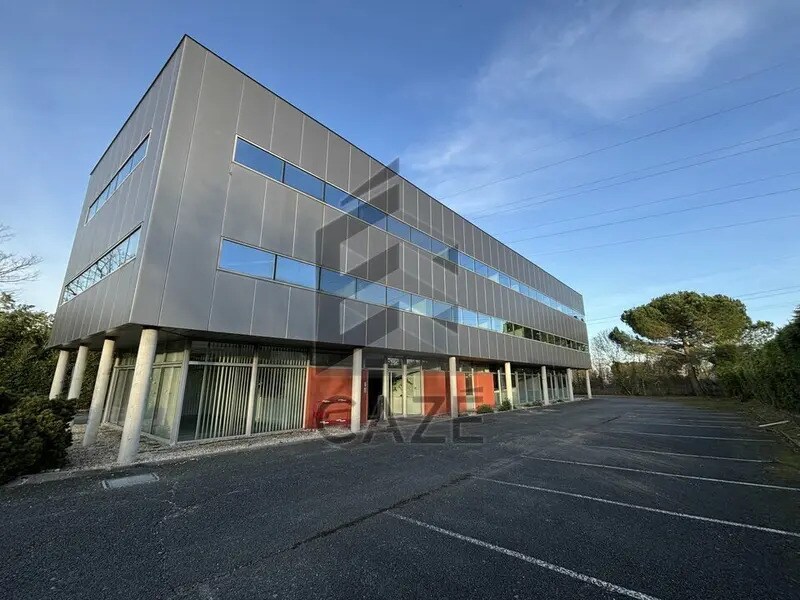 Bureau dans Floirac à louer Photo de l’immeuble– Image 1 sur 5