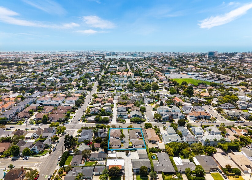 384 E 16th St, Costa Mesa, CA à vendre - Photo principale – Image 1 sur 9