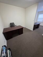 3036-3040 E Tremont Ave, Bronx, NY à louer Photo intérieure– Image 2 sur 4