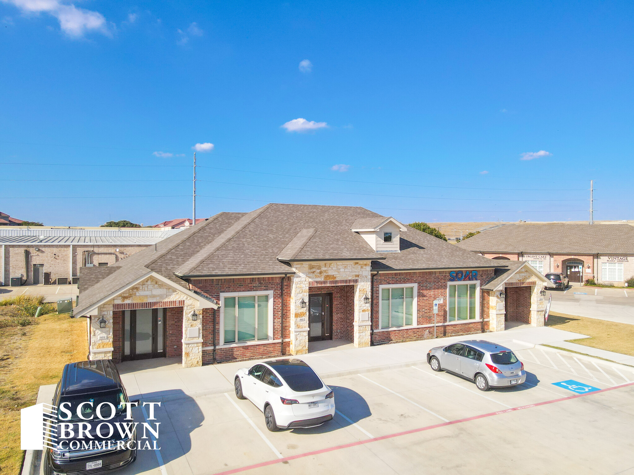 870 Hebron Pky, Lewisville, TX à louer Photo de l’immeuble– Image 1 sur 23