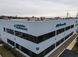 Plus de détails pour 100 Community Dr, Tobyhanna, PA - Bureau à vendre