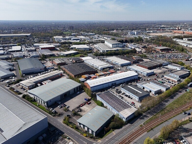 Longwood Park, Trafford Park, Manchester à louer - Photo de l’immeuble – Image 3 sur 4