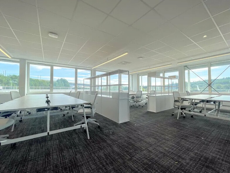 Bureau dans Aix-en-Provence à louer - Photo intérieure – Image 2 sur 22