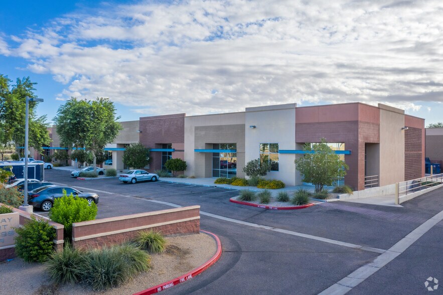 7257 S Atwood, Mesa, AZ à louer - Photo de l’immeuble – Image 3 sur 6