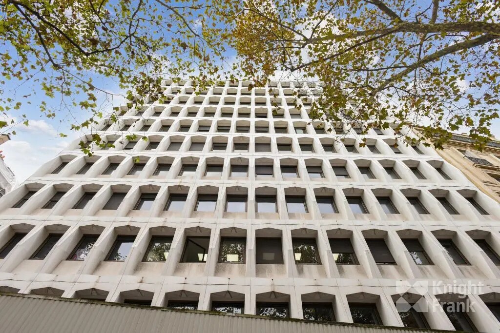 50 Avenue Daumesnil, Paris à louer Photo de l’immeuble– Image 1 sur 13