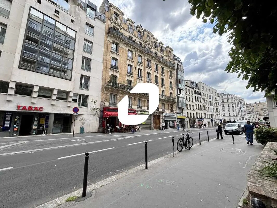 Local commercial dans Paris à louer Photo de l’immeuble– Image 1 sur 2