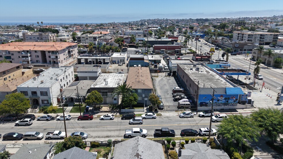 663 W 5th St, San Pedro, CA à vendre - Photo de l’immeuble – Image 3 sur 11