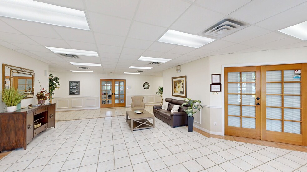 145 NW Central Park Plz, Port Saint Lucie, FL à vendre - Numérisation 3D Matterport – Image 2 sur 22