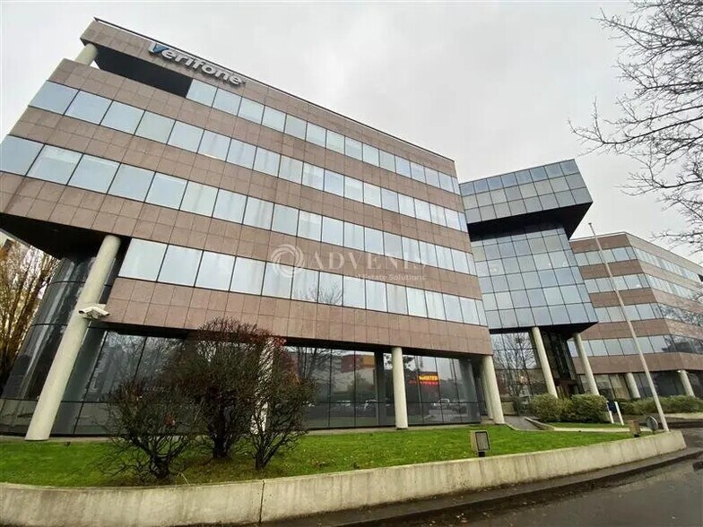 Bureau dans Vélizy-Villacoublay à louer - Photo de l’immeuble – Image 3 sur 15